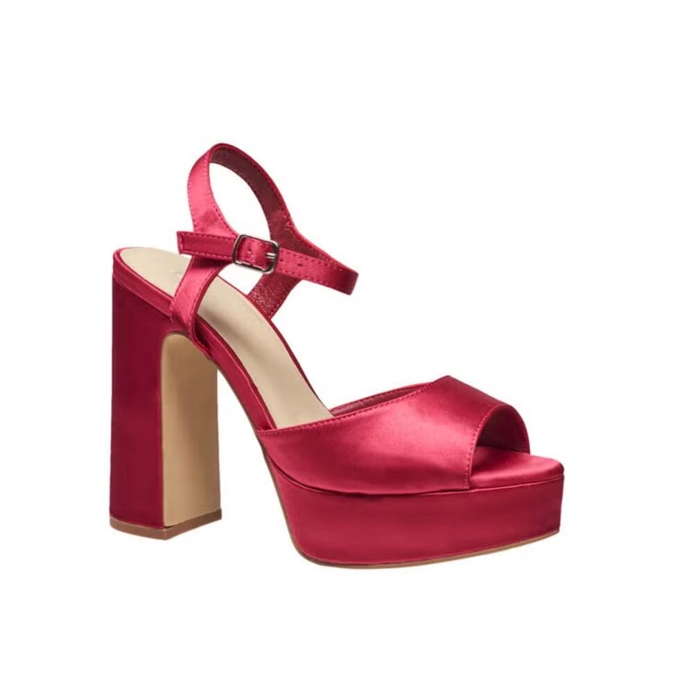 New Halston harbour pink platform heels size 6.5